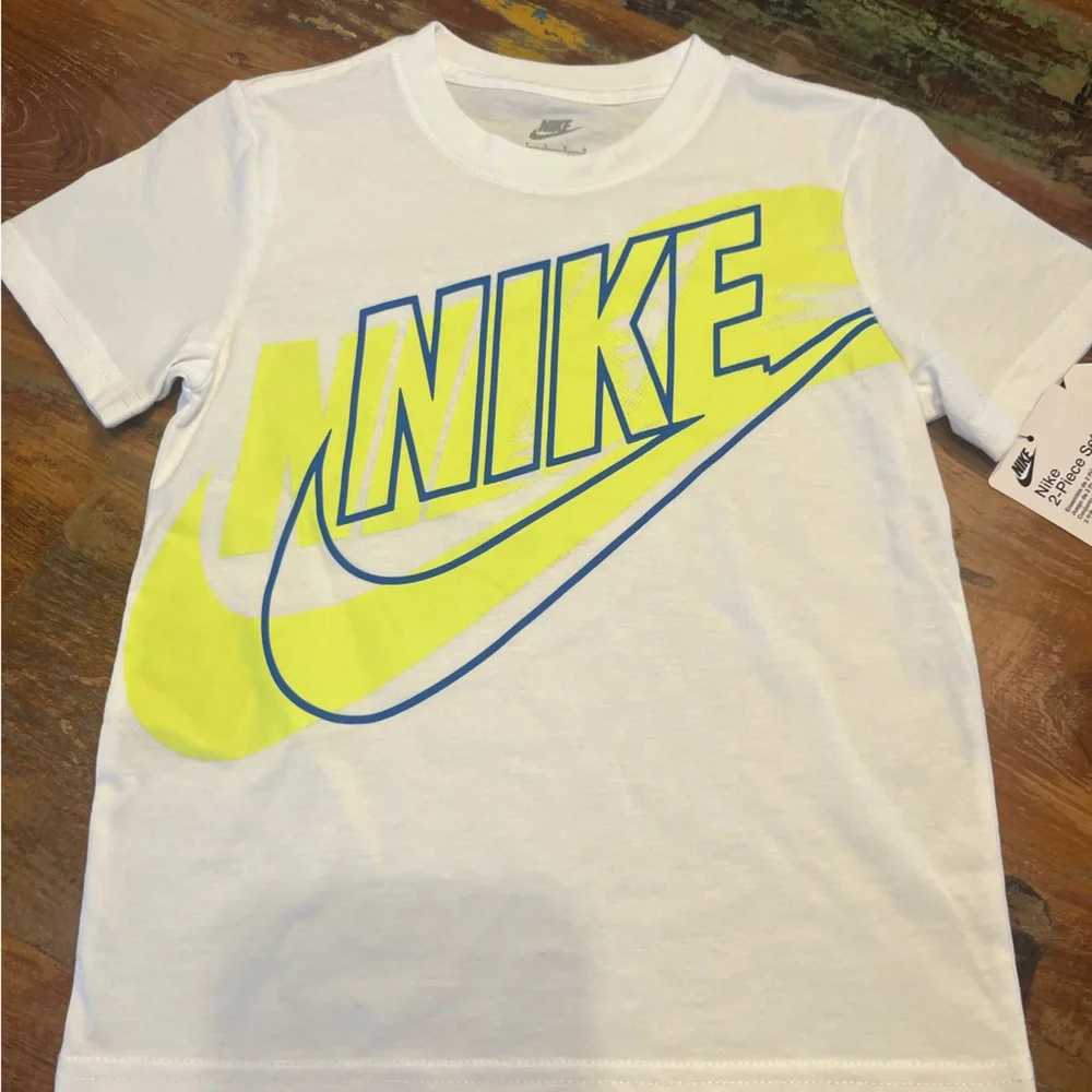 NWT Nike Boys 2 Piece Shorts Set - Picture 2 of 5